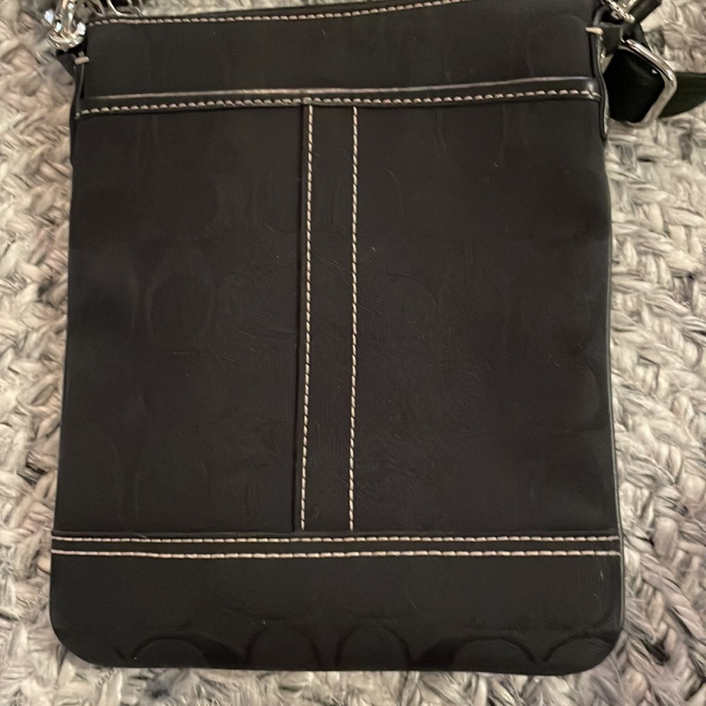 🖤 Amazing 🤩 like new vintage black coach Crossbody bag. - Picture 6 of 14